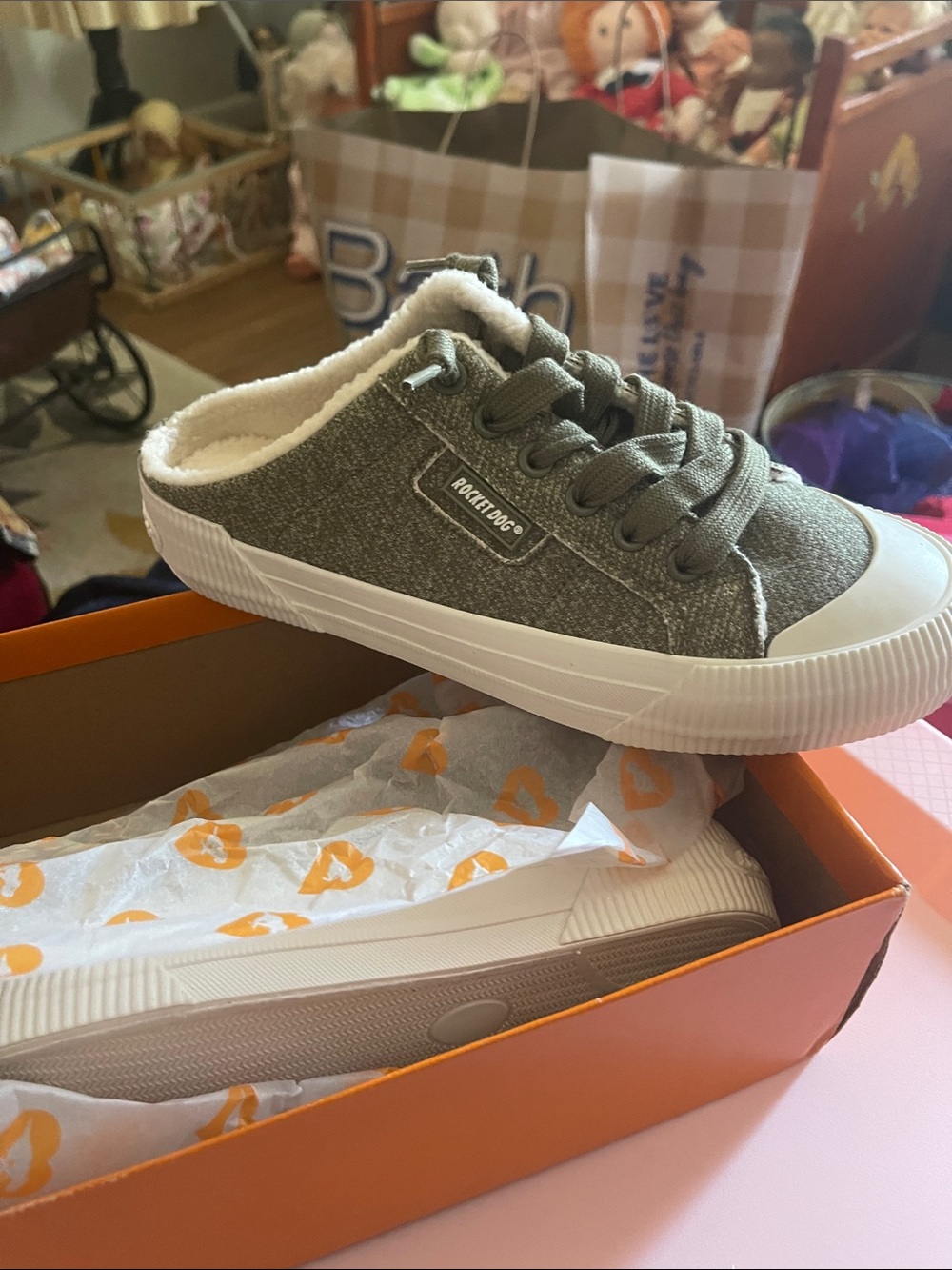 Rocket Dog Cheery Mule Olive Slip-On Lace Sneaker size 7.5. New.
